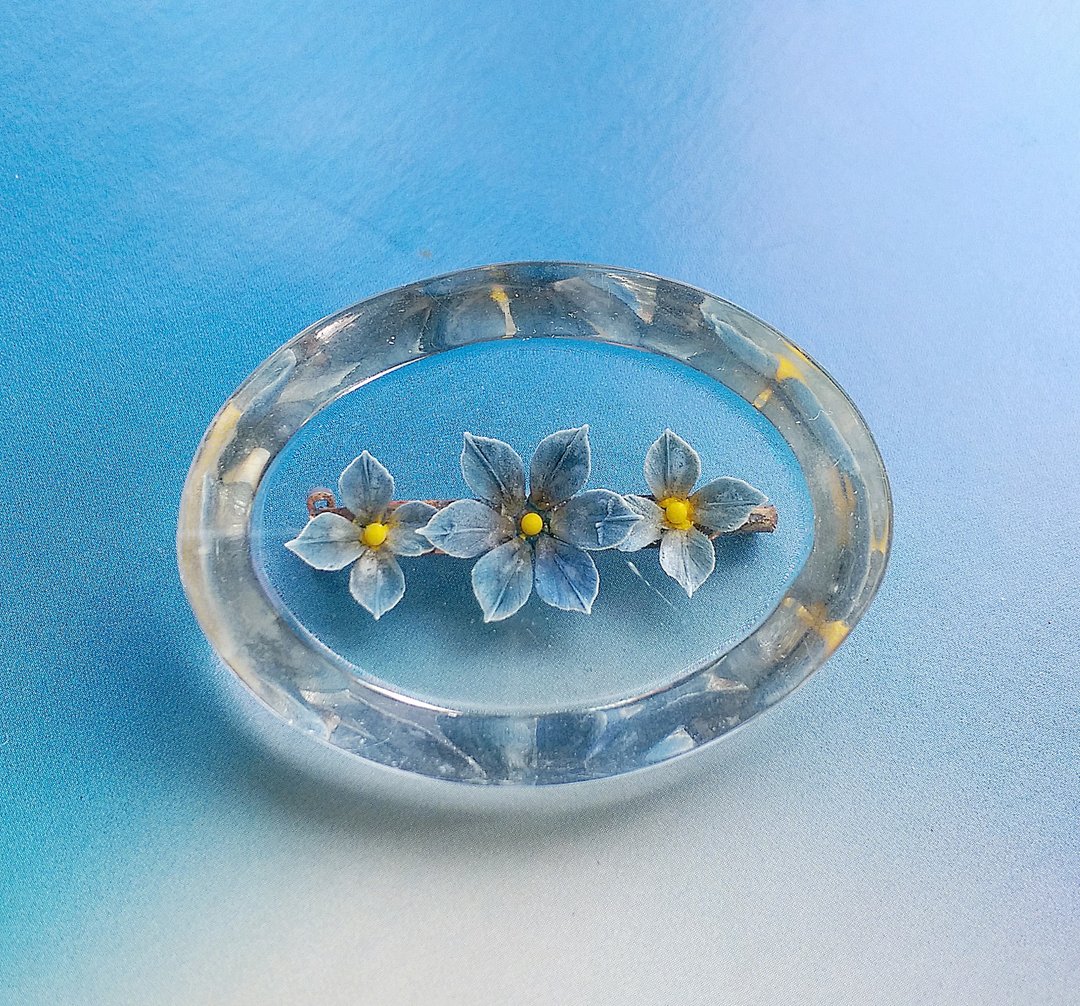 【美国西洋老件别针 】复古 Lucite  蓝色小花 别针  胸针 - 徽章/别针 - 其他材质 金色