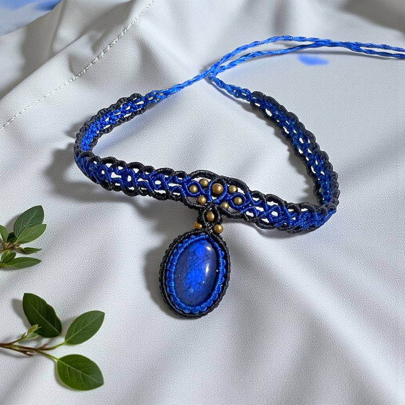 Crystoria Stone | Macrame | 南美蜡线 | 项链 | 蓝光月亮石 - 项链 - 宝石 紫色