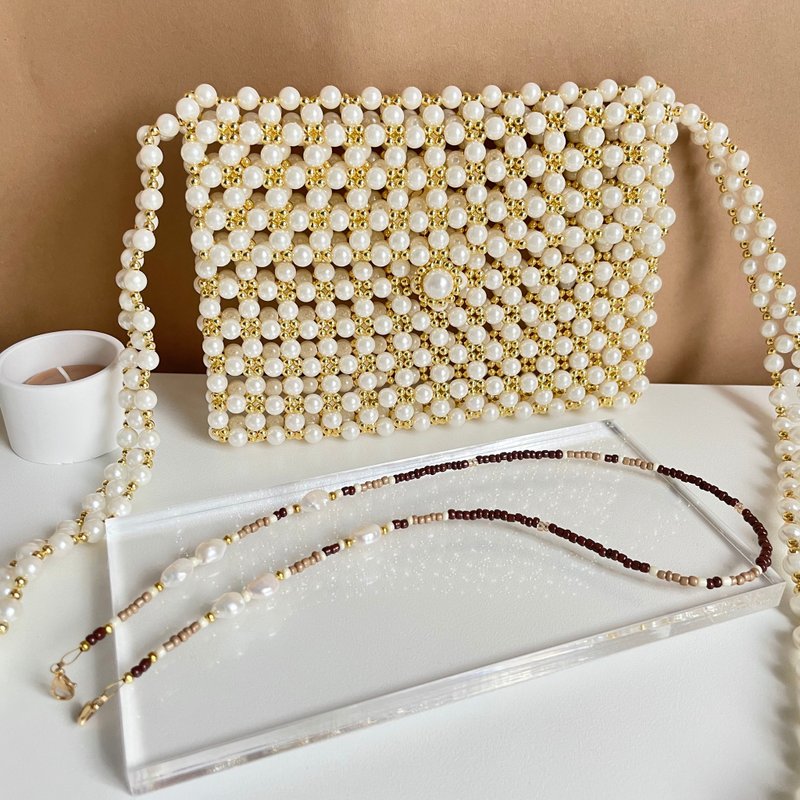 Duo set bead bag and mask strap - 手拿包 - 贝壳 白色