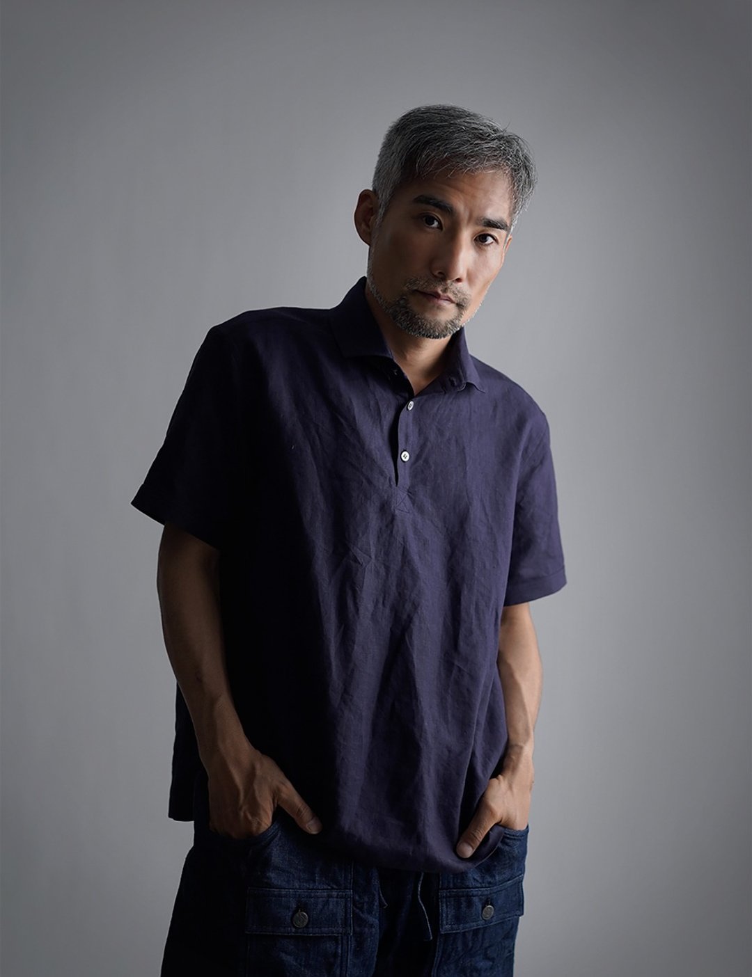100% Linen Polo Unisex - wafu / Dark Reddish Black t053a-kbi1 - 女装 T 恤 - 棉．麻 紫色