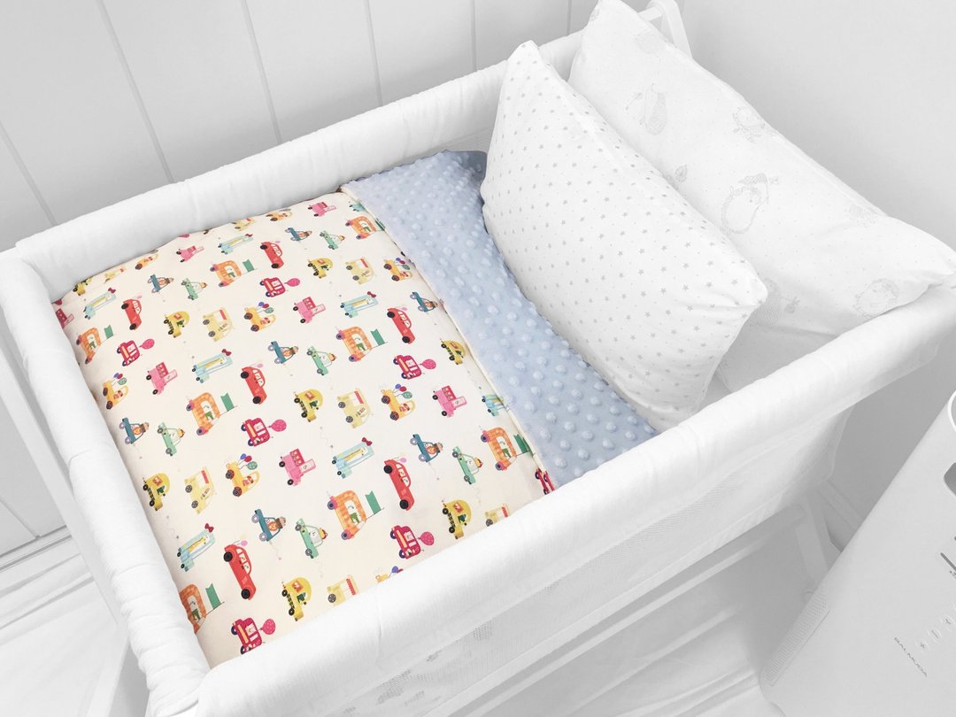 Hush Baby手工乐乐被/四季空调安抚毯(车车向前行+浅蓝) - 婴儿床上用品 - 其他材质 多色