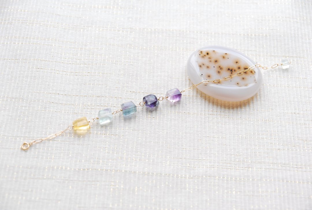 Tumble cut fluorite 5 Stone bracelet C 14kgf - 手链/手环 - 半宝石 多色