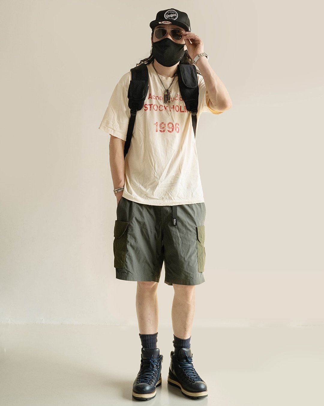 超轻大容量双肩包时尚简约百搭出游后背包16寸笔电收纳包 - 后背包/双肩包 - 尼龙 黑色