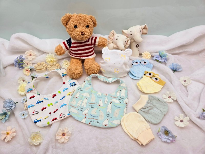 北极熊车车摇篮满月礼/弥月礼盒/生日/新生儿/送礼/口水巾 - 围嘴/口水巾 - 棉．麻 多色