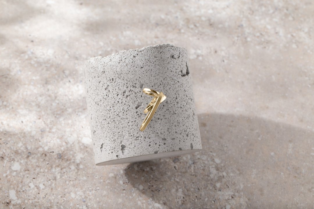 三环星带 黄铜耳扣 Asteroid Belt Brass EarCuff - Triple rings - 耳环/耳夹 - 铜/黄铜 金色