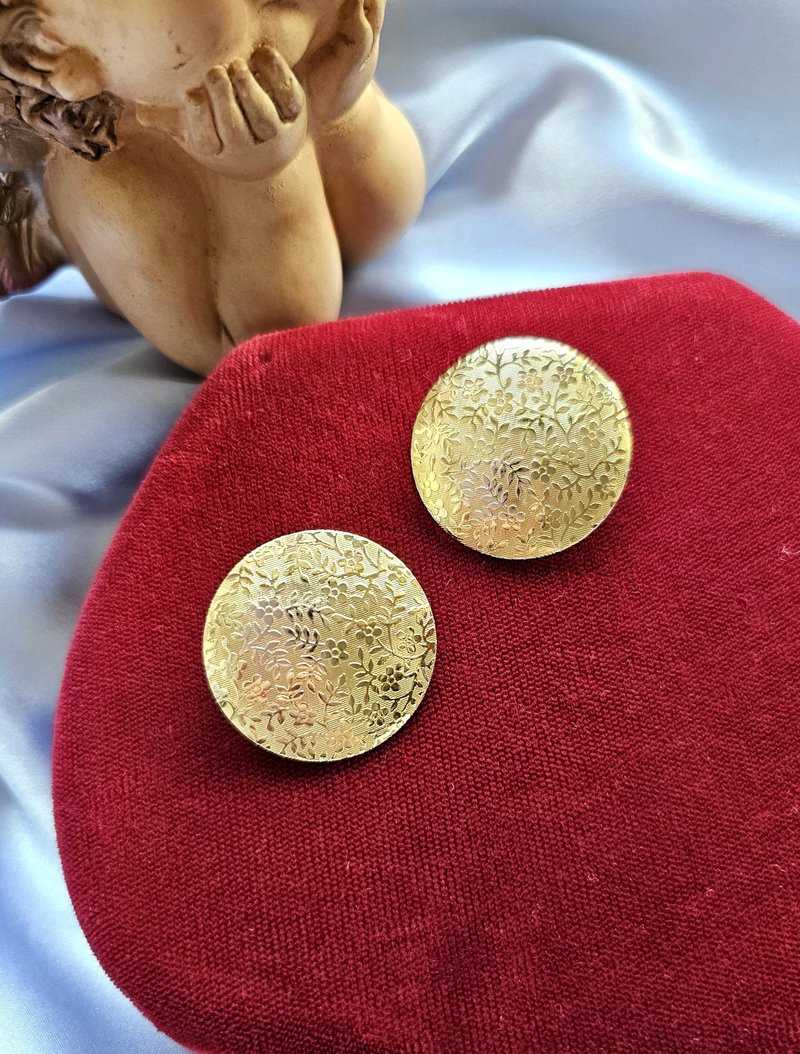 金色浮雕花卷叶夹式耳环/vintage美国西洋古董饰品 - 耳环/耳夹 - 其他金属 