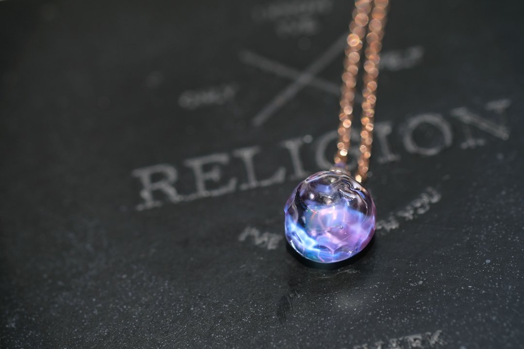 Crystal Rainbow 虹晶.凝 1 - 颈链 - 玻璃 多色
