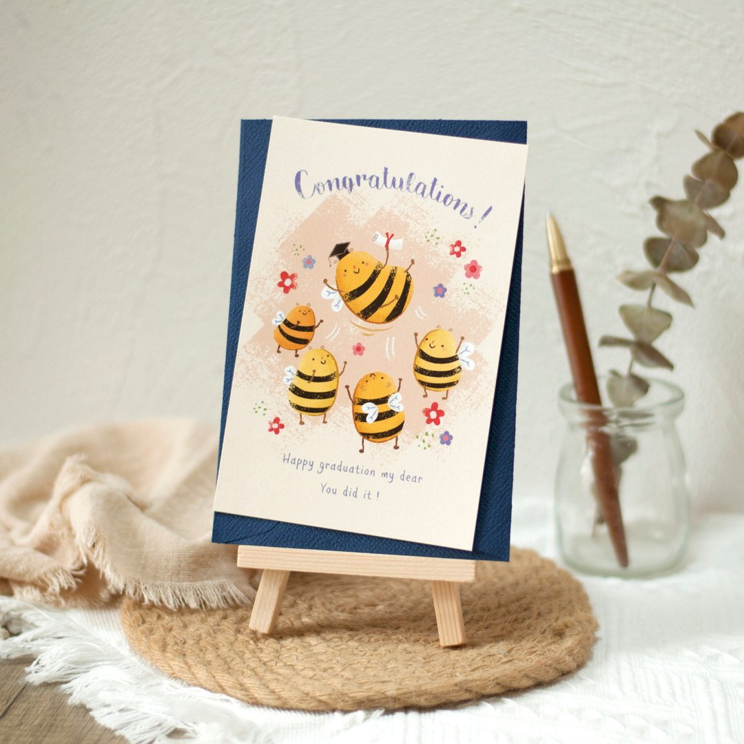 毕业贺卡心意卡明信片-小蜜蜂 graduation card - 卡片/明信片 - 纸 白色