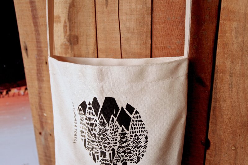 森林斜背袋 //Forest Cross-body Bag - 侧背包/斜挎包 - 棉．麻 