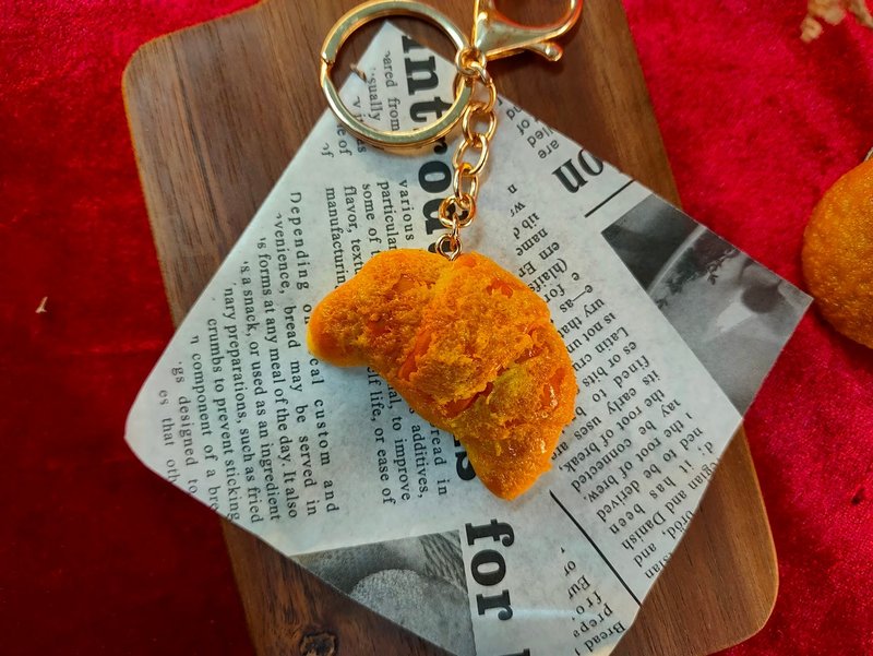 手感菠萝牛角面包钥匙圈 - 钥匙链/钥匙包 - 粘土 橘色