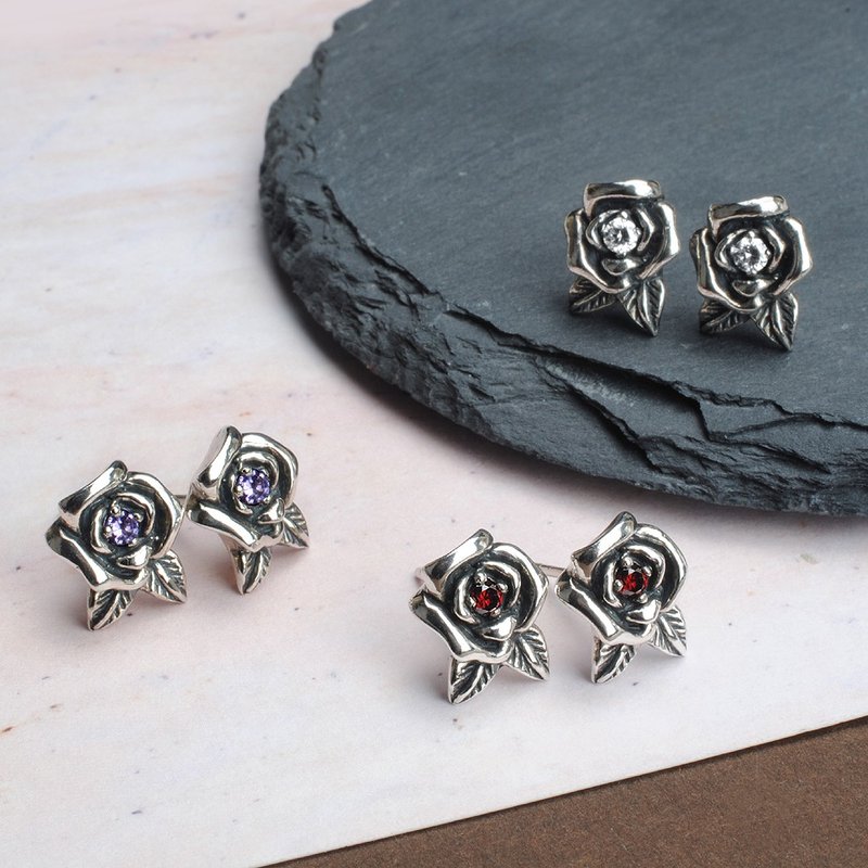 +瑰丽 + 925 纯银饰 晶钻立体写实玫瑰耳环 可换色 低调奢华基本款 - 耳环/耳夹 - 纯银 银色