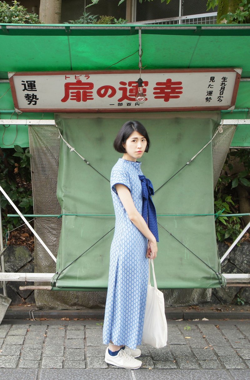 The Secret Garden‘茶叶罐蝴蝶结洋装’ - 洋装/连衣裙 - 聚酯纤维 蓝色