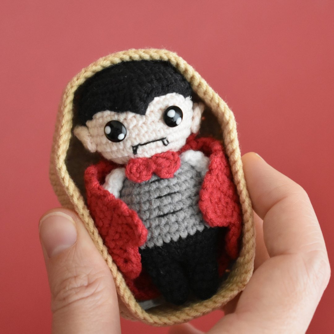 Crochet pattern Baby DRACULA, PDF Digital Download, DIY Amigurumi Vampire - 线上课程/教学影片 - 其他材质 