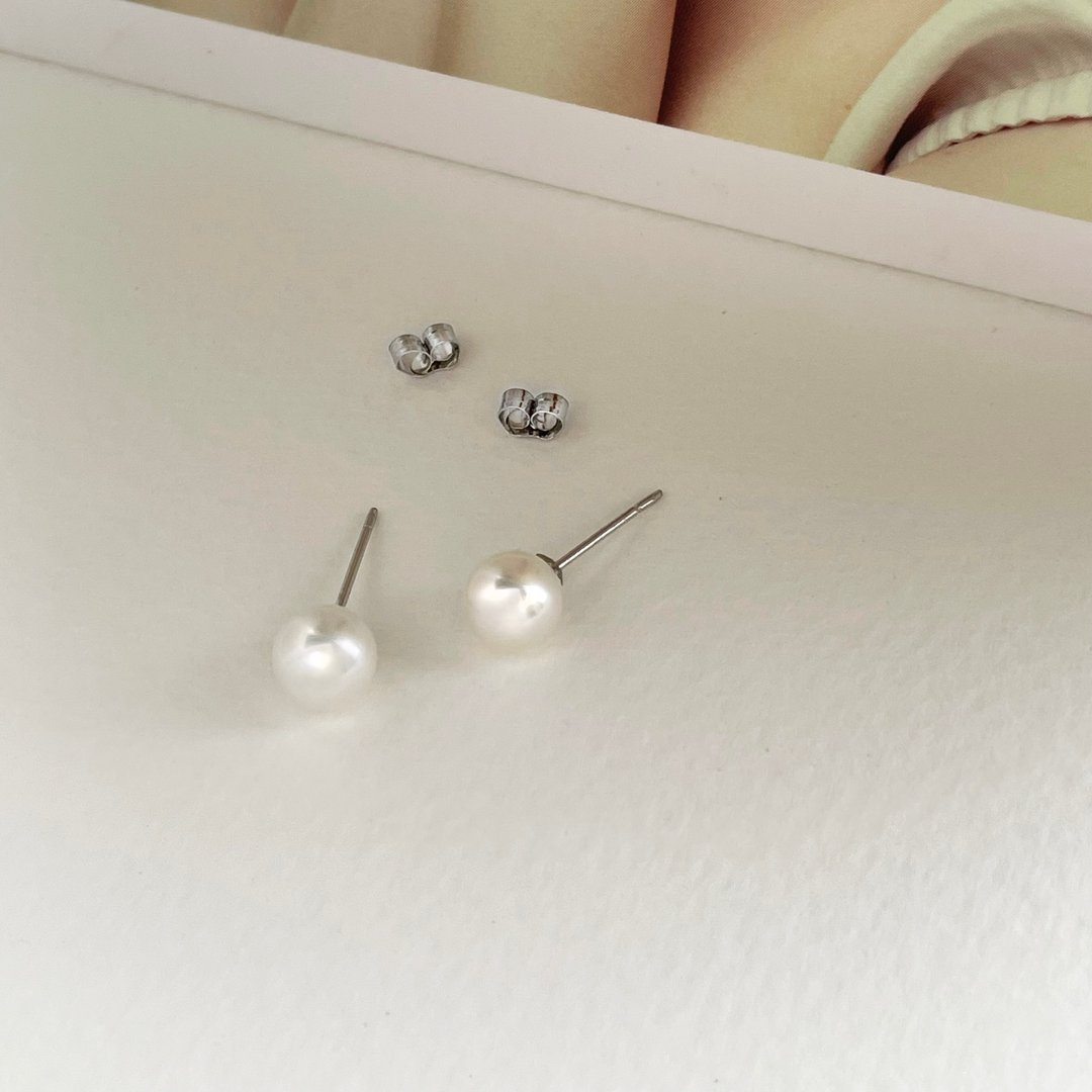14K玫瑰金日本Akoya珍珠耳环 3.5mm【Frankness Jewellery】 - 耳环/耳夹 - 贵金属 白色