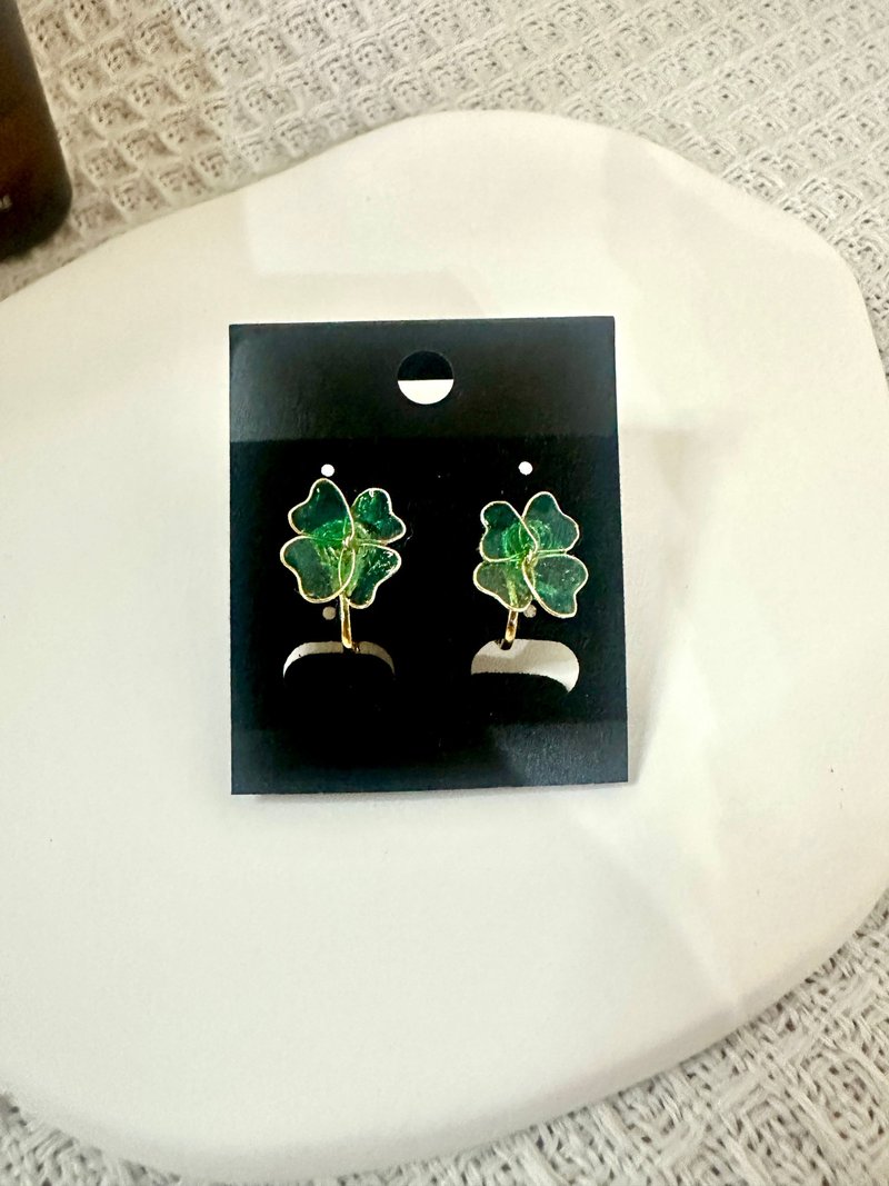 幸运草耳环 夹式耳环 单颗夹式耳环 - 耳环/耳夹 - 其他材质 绿色