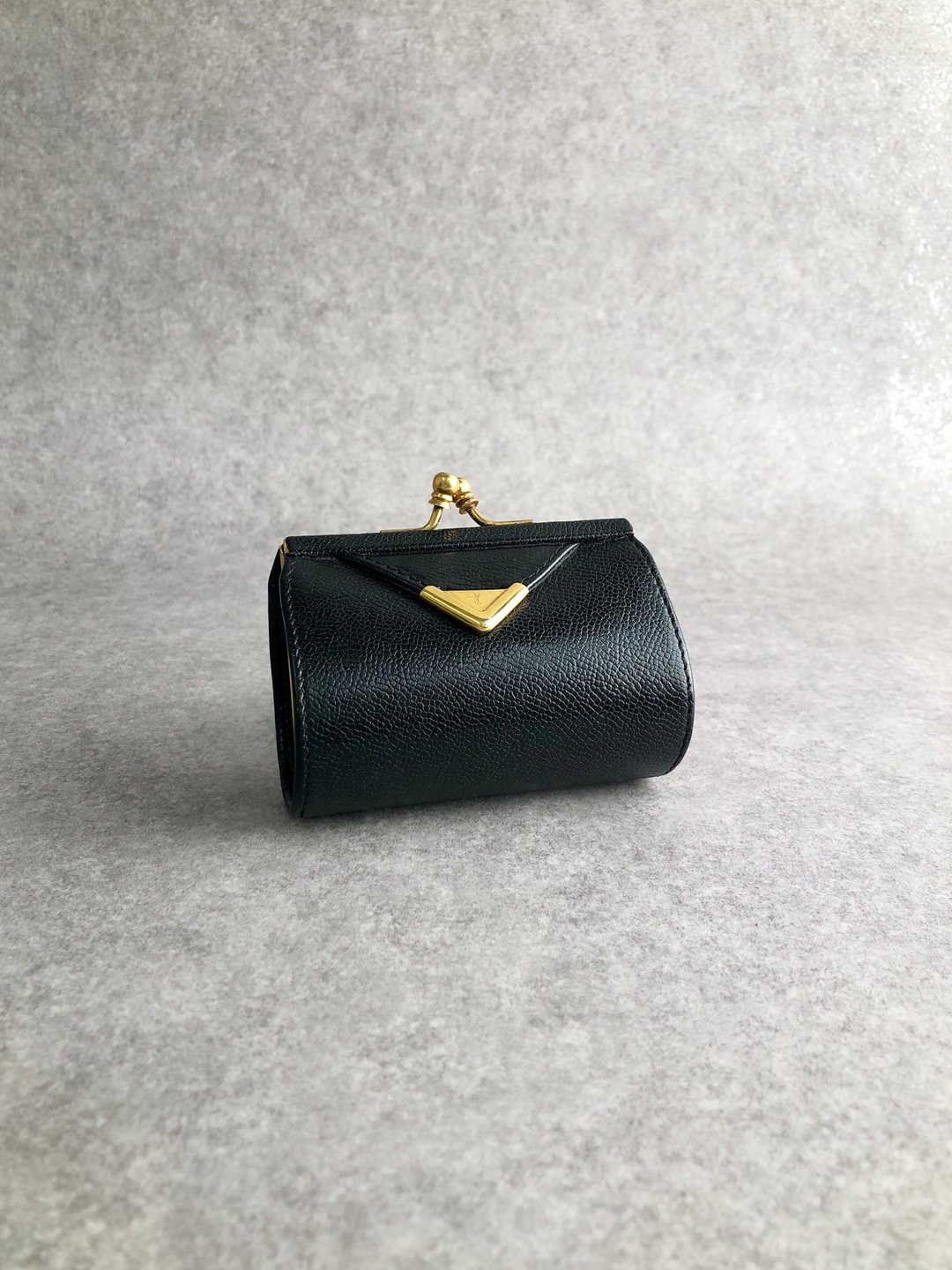 【日本直送 名牌中古包】Yves Saint Laurent 伊夫圣罗兰 零钱包 黑色 YSL 皮革 压扣 tv2cjc - 零钱包 - 真皮 黑色
