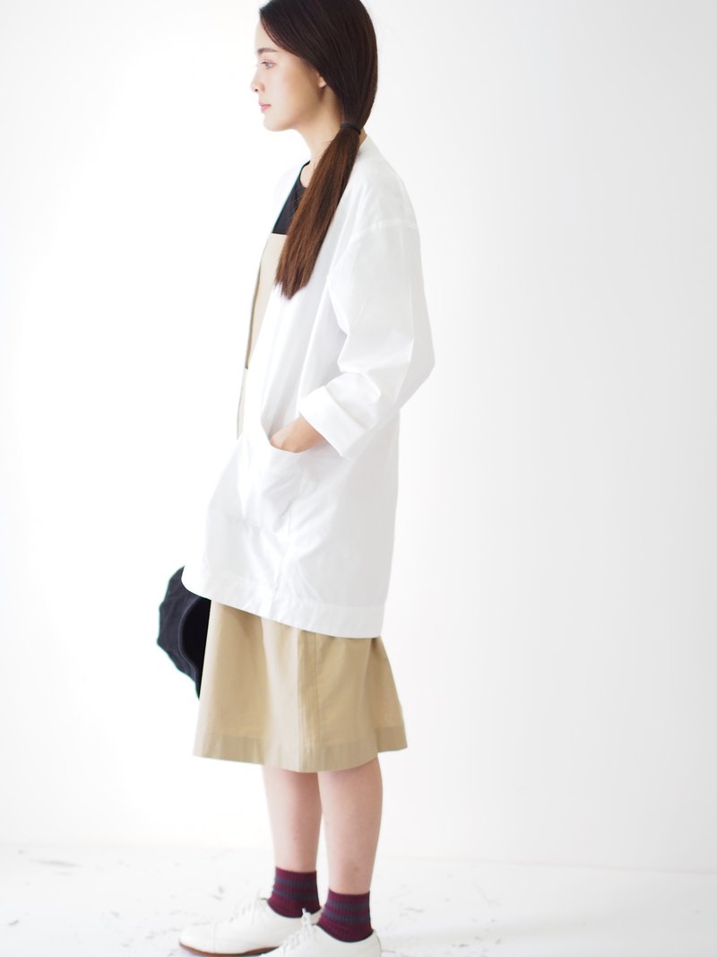 ManiBleu Big Cover Long Sleeve - White - 女装西装外套/风衣 - 棉．麻 白色