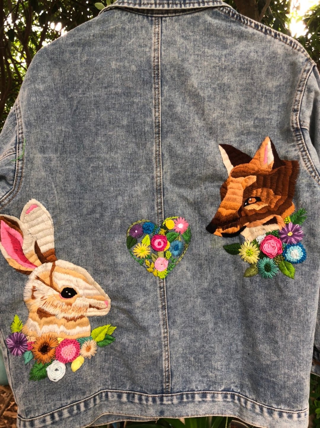 Hand embroidery jeans - 女装休闲/机能外套 - 绣线 多色