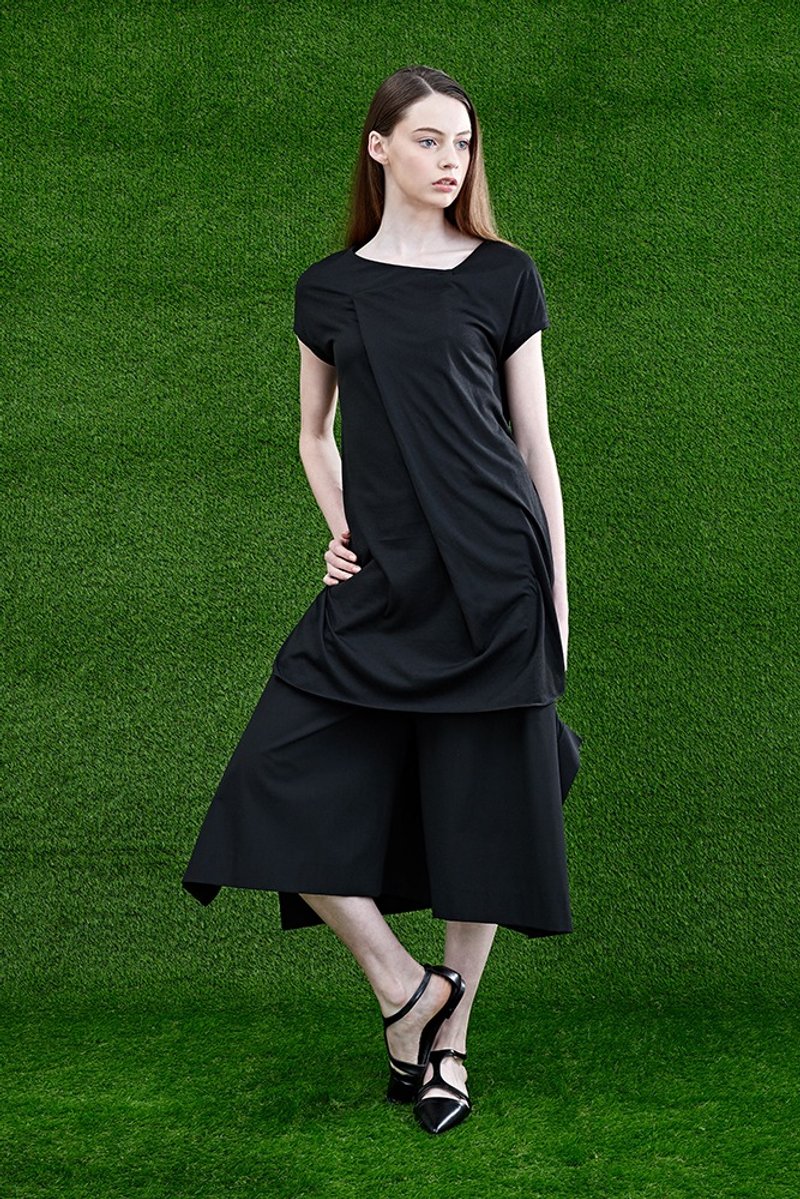 黑色开岔造型七分宽裤 - 女装长裤 - 其他材质 黑色