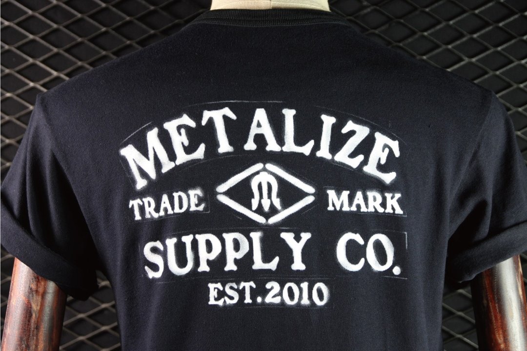 METALIZE - "Spray-Paint" T-shirt (黑/灰/白) - 男装上衣/T 恤 - 棉．麻 