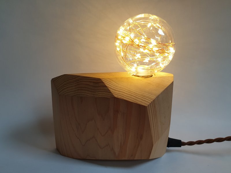 【C.L Studio】设计款 桧木几何面灯 艺术灯饰 夜灯 手工实木灯 - 灯具/灯饰 - 木头 