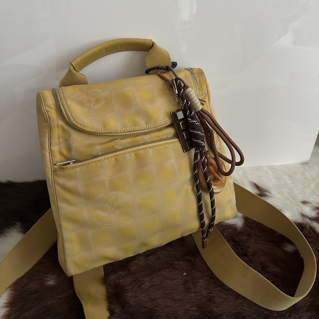 CHANEL 香奈儿 New Travel Line 黄色 尼龙材质 2WAY 单肩 后背包 - 侧背包/斜挎包 - 尼龙 黄色