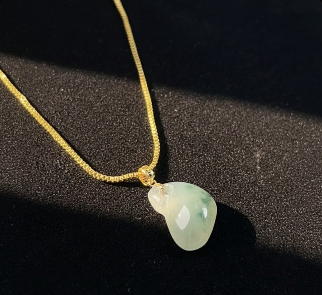 冰种飘蓝花翡翠福瓜项链 18K 金坠头 | 天然缅甸玉翡翠 A 货 | 送礼 - 项链 - 玉石 绿色