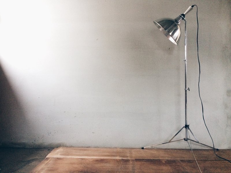 超限量！！ 早期外销欧美 大铝罩铝柄工业立灯 - 灯具/灯饰 - 其他金属 