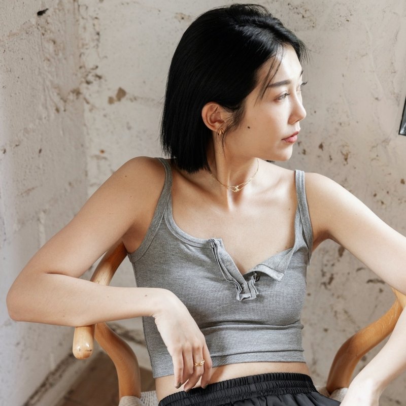 Casual 半扣显胸弹性软背-灰 - 女装背心 - 其他材质 灰色