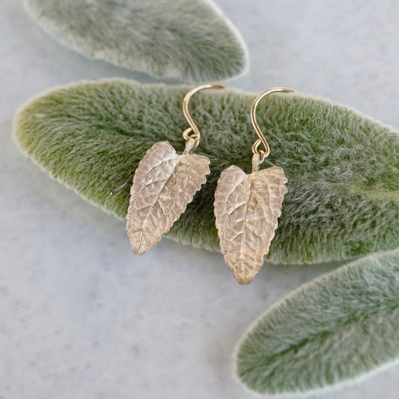 Eupatorium earrings {EP063K10} - 耳环/耳夹 - 其他金属 