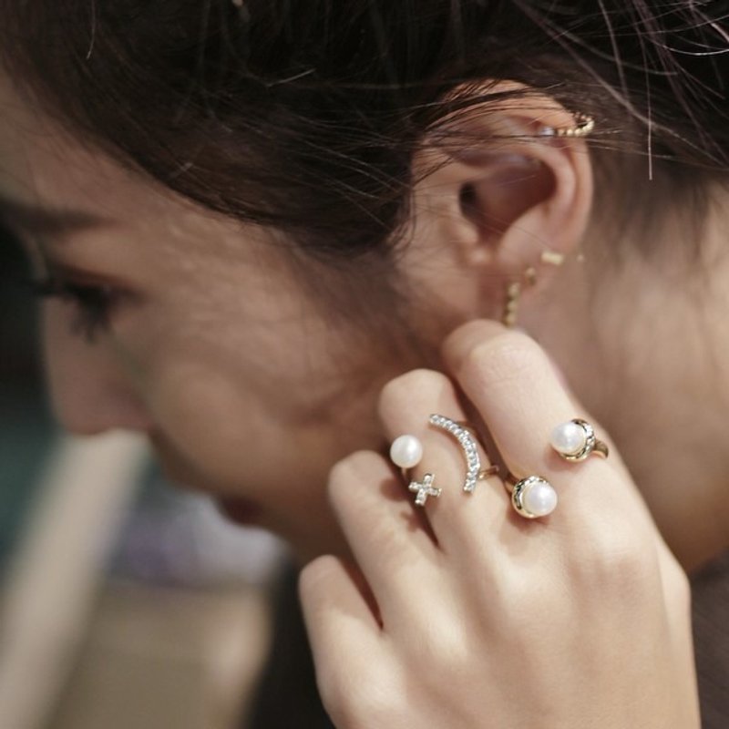 纯银珍珠戒指 LIPARA SILVER RING - 戒指 - 其他金属 银色