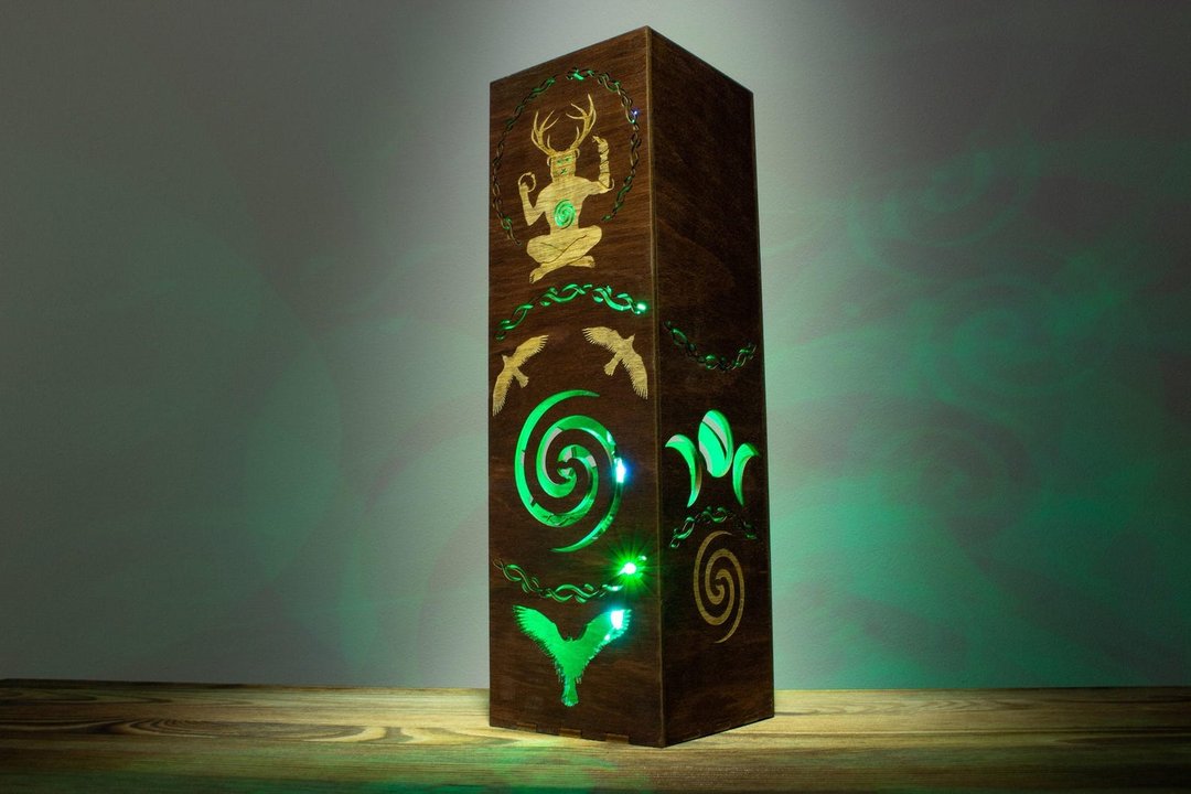 塞尔努诺斯（Cernunnos）灯具，凯尔特角神夜灯，螺旋图腾，异教风格木质装饰 - 灯具/灯饰 - 木头 黑色
