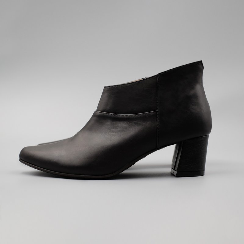 Vcut Ankle Boots (黑) 女靴 | WL - 女款短靴 - 真皮 黑色