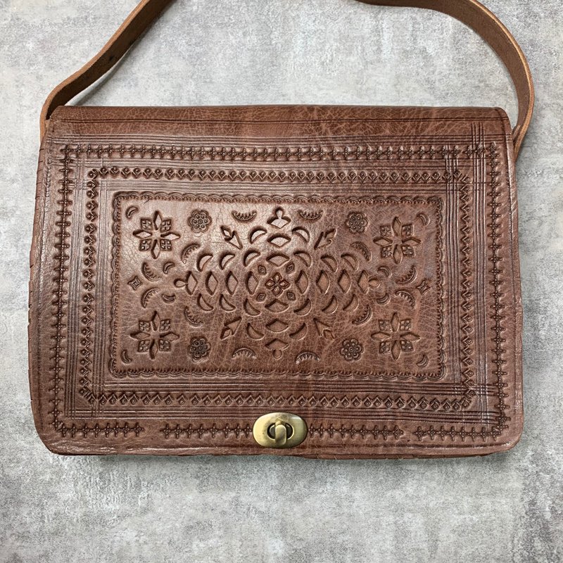 Lalla 摩洛哥手敲花 L书包 泥染 繁花似锦 - 侧背包/斜挎包 - 真皮 咖啡色