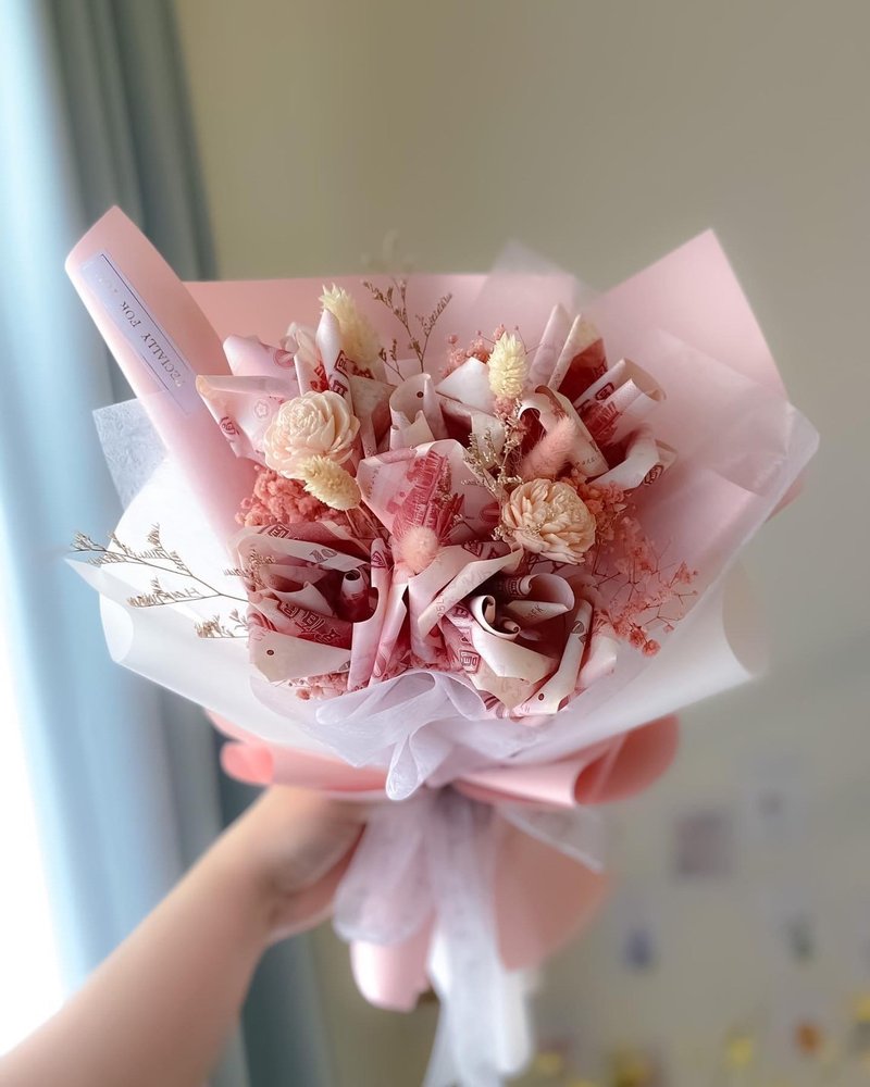 【钞票花束】浪漫粉五朵有钱(百元真钞请另汇款) - 干燥花/捧花 - 植物．花 粉红色