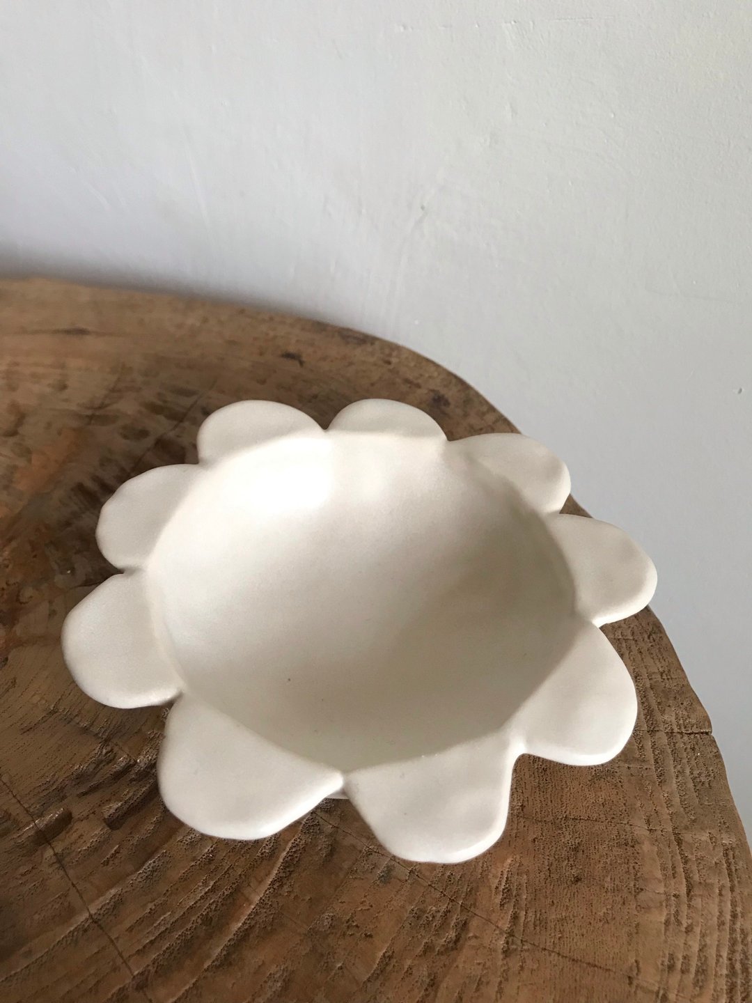 Flower ring dish - 花瓶/陶器 - 陶 白色