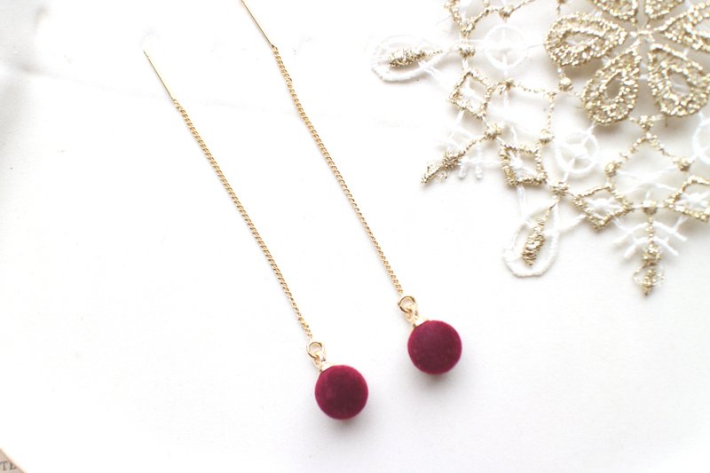 小红仙仙-绒毛球 黄铜耳环 - 耳环/耳夹 - 其他金属 红色