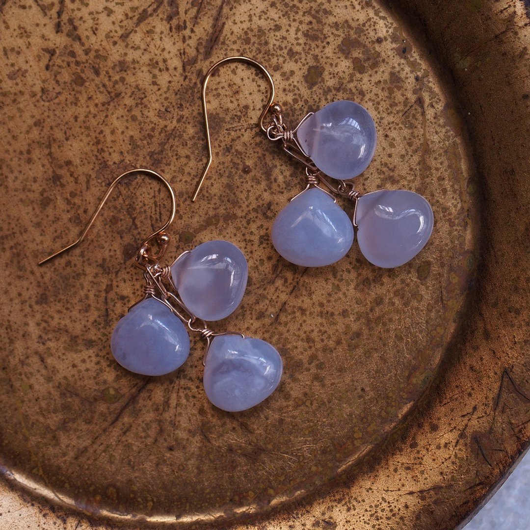 天然蓝玉髓耳环 14K GF 包金耳环 Blue Chalcedony Earrings - 耳环/耳夹 - 半宝石 蓝色