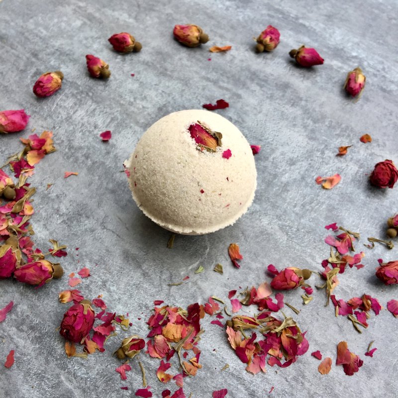 玫瑰天竺葵泡澡炸弹 /泡澡/精油沐浴/保养肌肤/玫瑰/女人最爱 - 沐浴用品 - 植物．花 粉红色