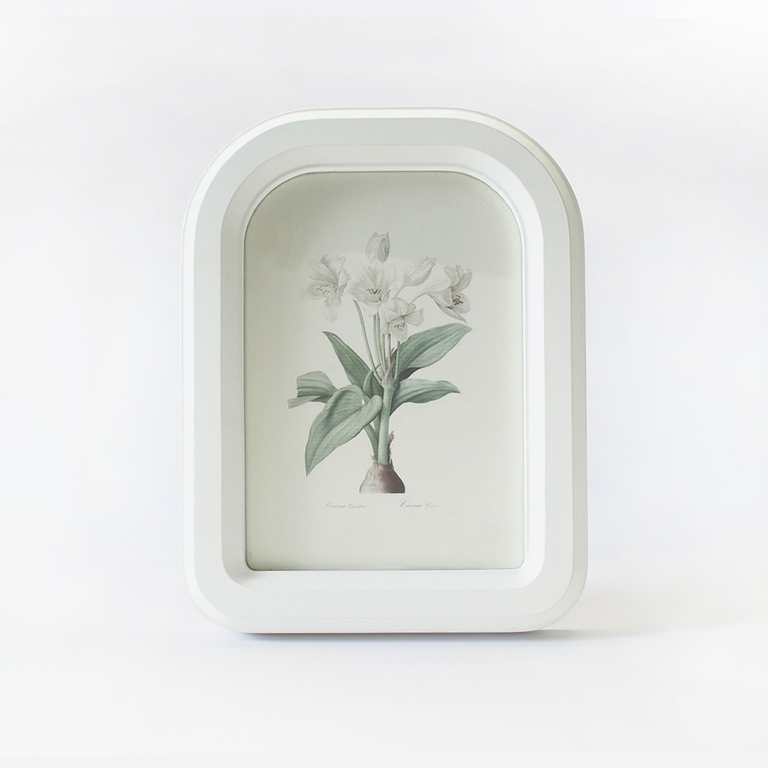 圆顶 6x8 现代风格相框，白，哑光，适合桌面/壁挂。 - 画框/相框 - 木头 白色