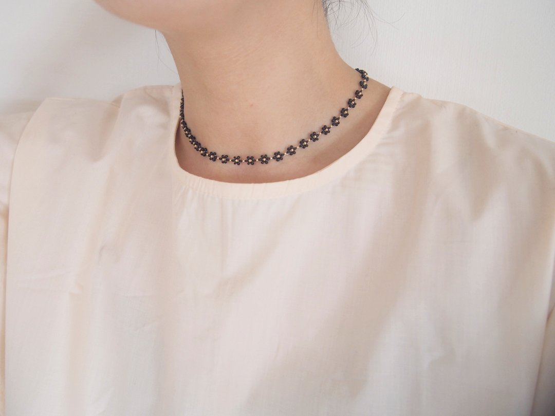 Magnet detachable beads necklace blackgold choker flower necklace - 项链 - 其他材质 黑色
