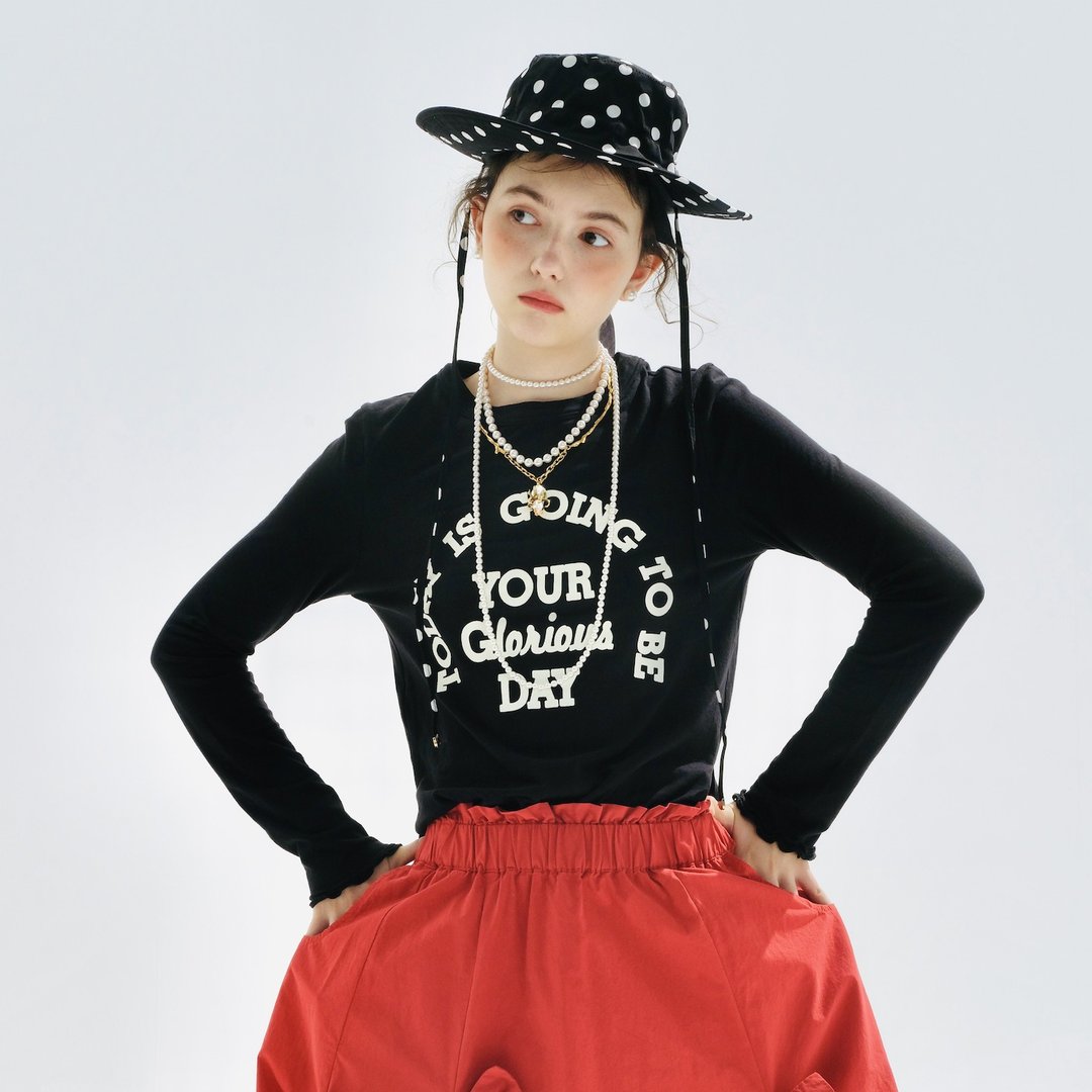 黑色字母印花长袖T恤 / 上衣 T-shirt - 女装上衣 - 棉 黑色