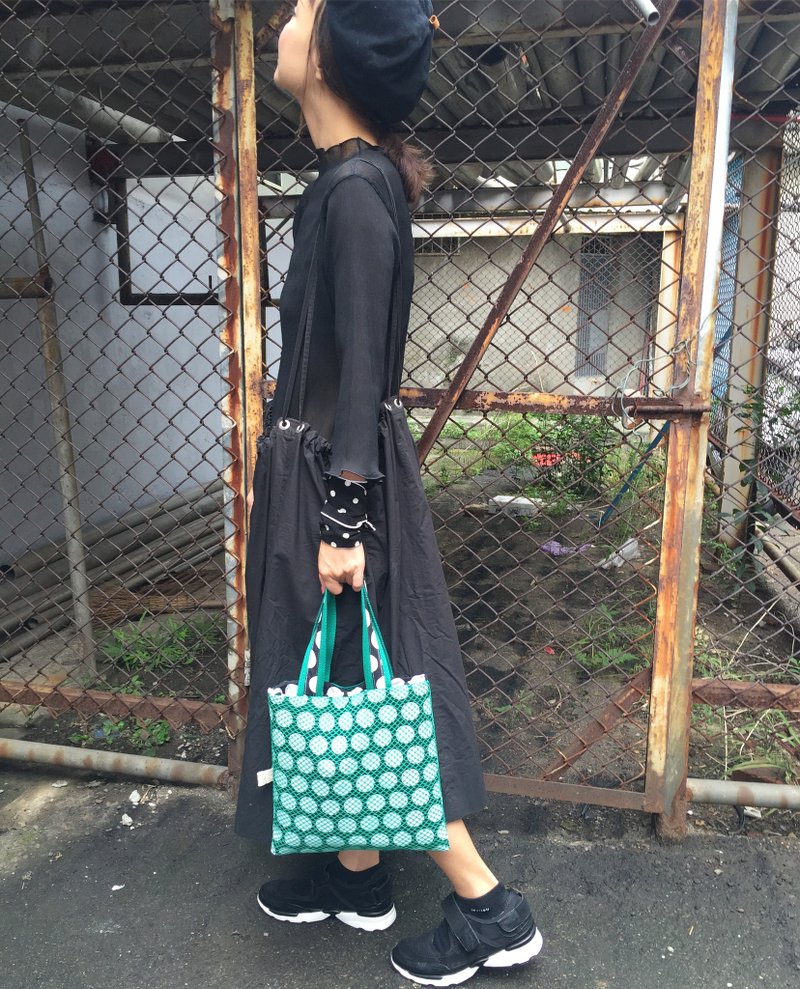 嗨！Peter Bag <网格水玉 绿> - 手提包/手提袋 - 棉．麻 黑色