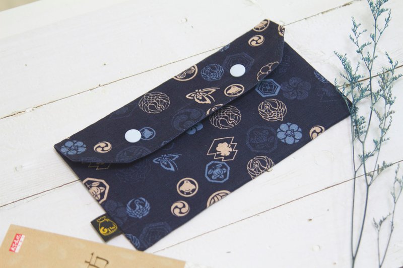 【Gi LAI】口罩收纳袋/万用小袋仔/Mini Pouch-日式和风家徽 - 口罩 - 棉．麻 蓝色