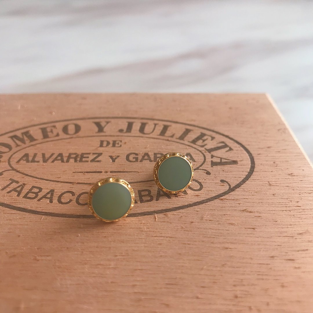 贴耳复古系列—墙边的花开了-湖水绿 - 耳环/耳夹 - 塑料 