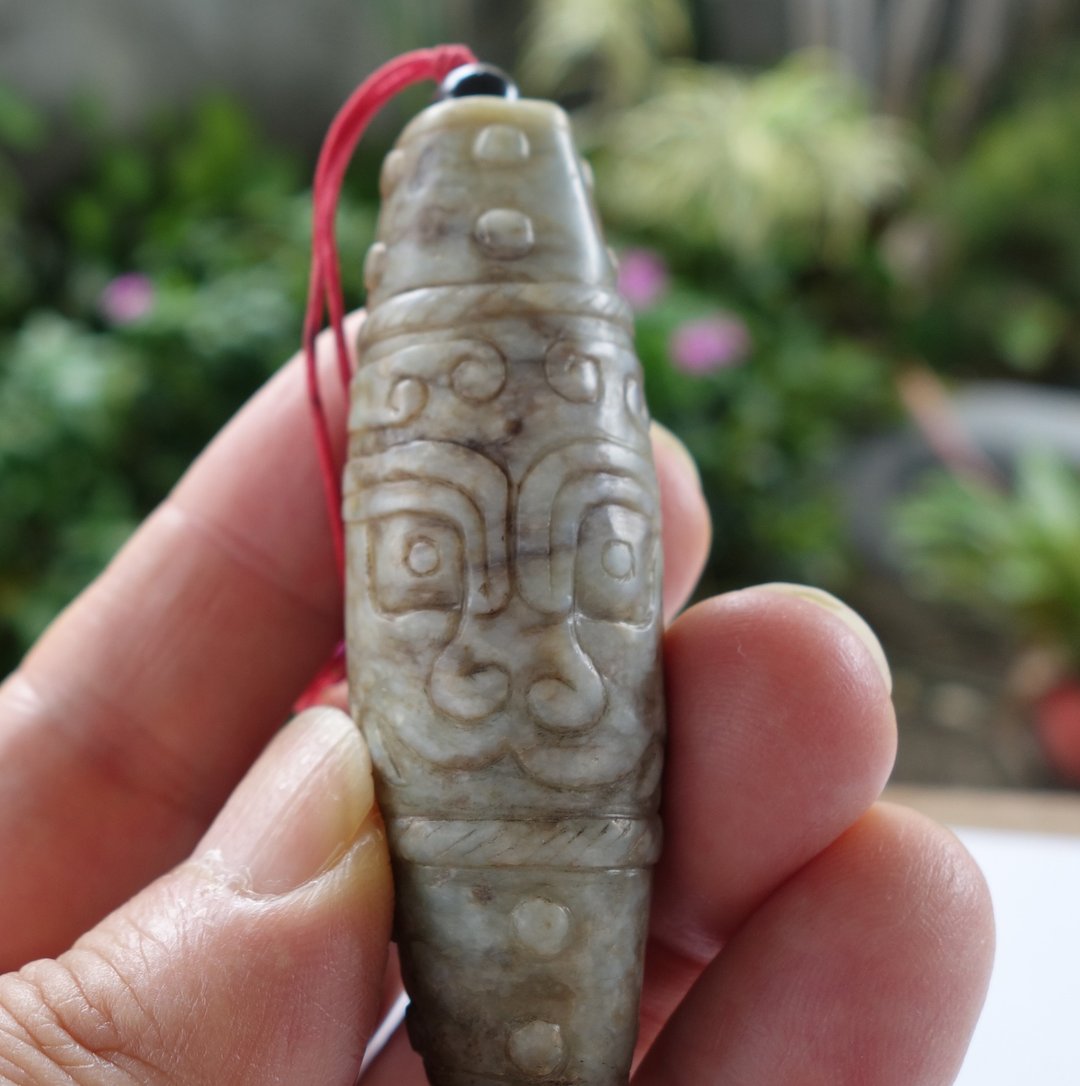 商代古玉饕餮纹勒子 西周 高古玉  Ancient jade  老玉 古玩 古董 - 吊饰 - 玉石 银色