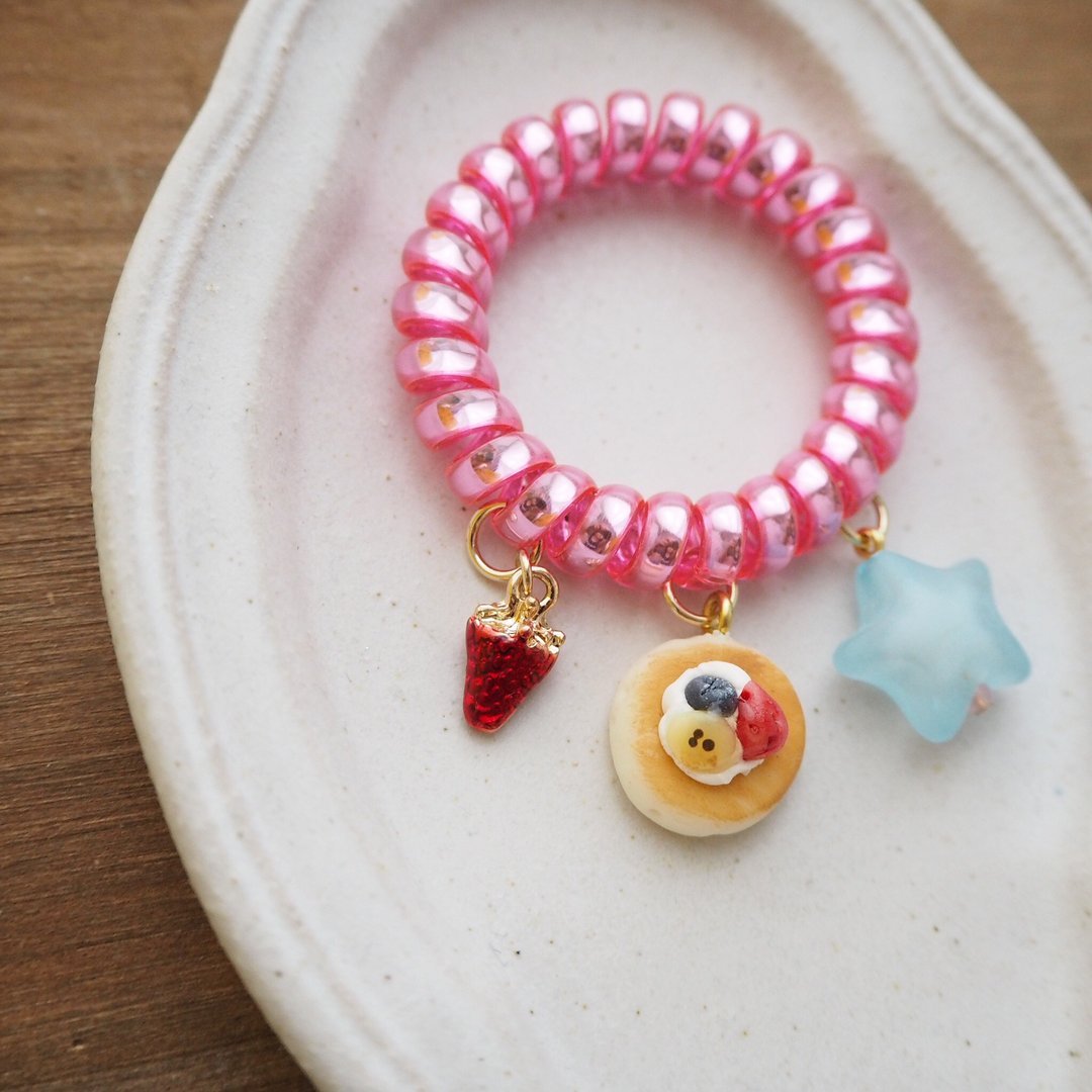 hair accessory / miniature bread - 钥匙链/钥匙包 - 粘土 绿色