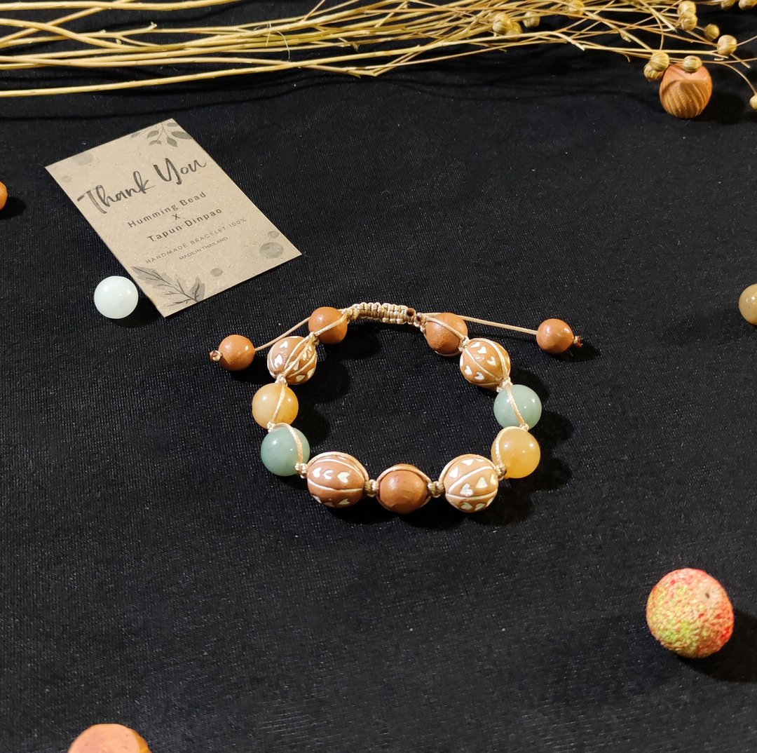 Pottery bead &amp; Burma Jade Handmade Bracelet - 手链/手环 - 其他材质 多色