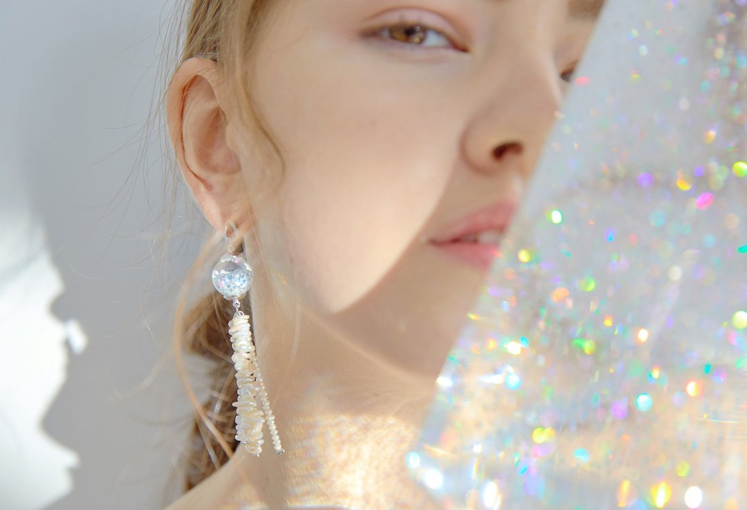 Jellyfish Snowball Earrings - 耳环/耳夹 - 玻璃 