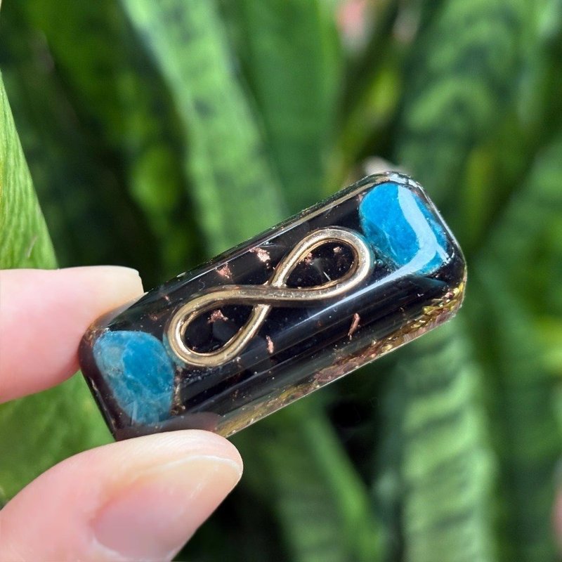 无限宇宙符号奥刚随身能量盘 - 钥匙链/钥匙包 - 水晶 蓝色